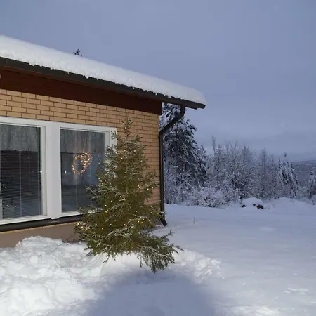 Hiski Lakeside House Vila